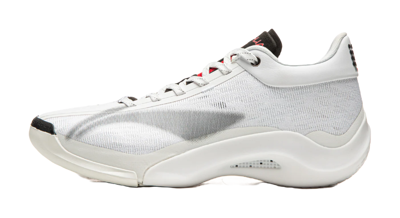 Li-Ning Yushuai 20 'White Hoofed Horse'